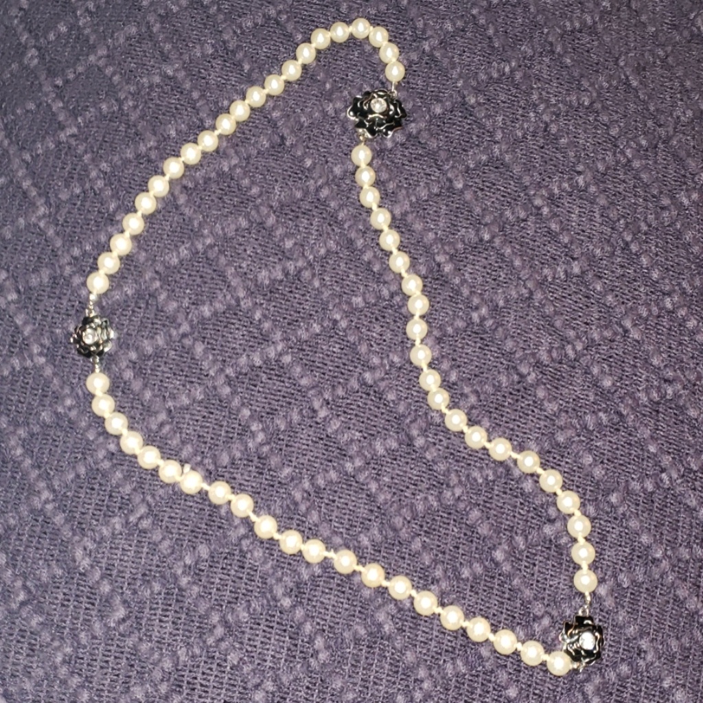 Necklace 7$